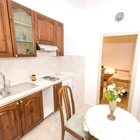 Charming Flat In Kastel Stafilic With Shared Pool 27 M² * Kaštela
