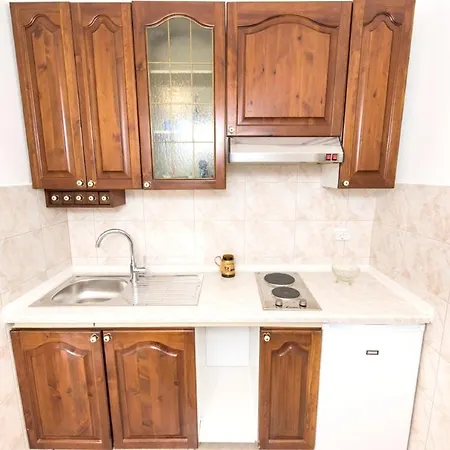 Charming Flat In Kastel Stafilic With Shared Pool 27 M² * Kaštela