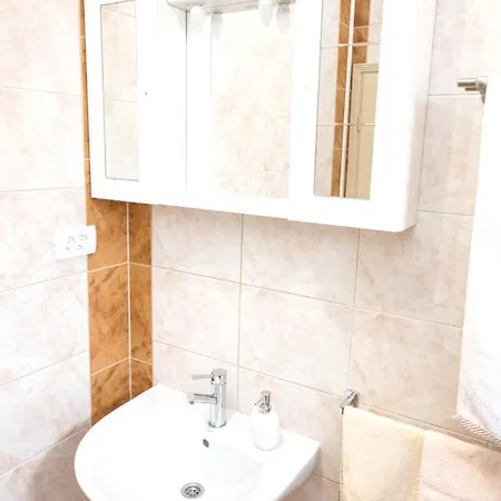 Charming Flat In Kastel Stafilic With Shared Pool 27 M²